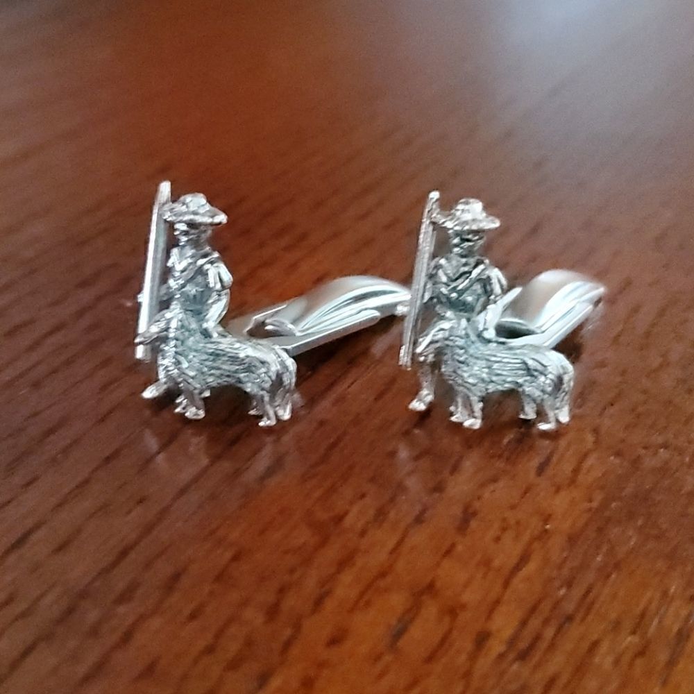 Sarah Coventry | Sherpard and Dog Cuff Links